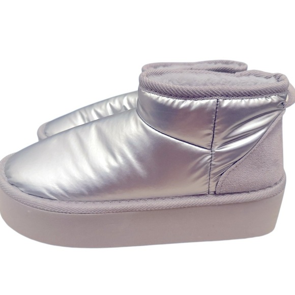 Steve Madden size M 7/8 Silver Women's Platform faux fur booties slippers NWOB - Picture 5 of 6